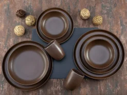 CreaTable, 23660, Serie Uno Braun, Geschirrset, Kombiservice 16 Teilig, Farbe:Braun -LuxeTafel Verkäufe 70a7efd8c784a5e2b7051b76caf36049