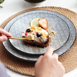 Vancasso, Haruka Porzellan Geschirrservice, 32-teilig Rund Kombiservice Geschirrset Tafelservice Für 8 Personen, Schwarz -LuxeTafel Verkäufe a75c1b92dec1377fdcd959398f7af9c0