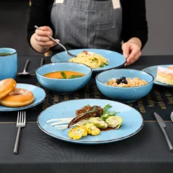 Vancasso Serie Navia Oceano, 16 Teilig Essservice Set Aus Steingut, Tafeiservice Für 4 Personen, Wasserblau, Vintage Aussehen, Natur Design -LuxeTafel Verkäufe ad0b3169ed702fa0905d2adef944b768