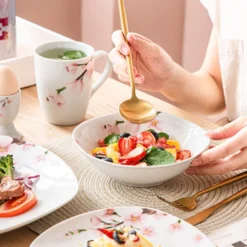 VEWEET Porzellan Kombiservice 'Annie', 40 Teilig Geschirrservice Für 8 Personen, Frühstückservice Mit Je 8 Eierbecher, Kaffeebecher 350 Ml, Müslischalen, Dessertteller Und Flachteller -LuxeTafel Verkäufe bf1ed6c75b2fc7e586698b6ea9629e07